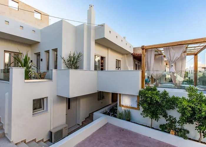 Downtown Villa Naxos City